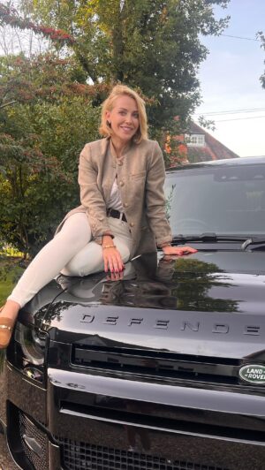 Laura Hamilton Instagram - Yesterday was a very exciting day for me... and one that I'll remember forever... 
.
.
.
I have worked unbelievably hard over the last few years to rebuild my life to make my children, friends and family proud. I came from a family that always taught me you have to work hard to create the life you want, and that is something I have always done always will, despite whatever challenges I face...
.
.
.
It is easy to judge other people for the way they choose to live their lives and it's something I never do. I think it is so important to 'stay in your own lane' and ALWAYS make sure you are KIND.  If you are a single, working parent you will know that life is a juggle.  Everything I do, I do for my children and sometimes that means I have to be away from them.  But, I won't apologise for how hard I work because I truly believe that when they are older they will realise what I have done for them and I can only hope it will inspire them one way or another... 
.
.
.
I am unbelievably grateful to each and everyone of you who follow me.  I am also unbelievably grateful to the friends and family who are always there for me.  I know I couldn't do half of what I do without their support.  Someone recently told me that it is so important in life  to surround yourself with 'radiators and not drains'. Let's just say I am lucky to be surrounded by lots of 'radiators'! You know who you are...
.
.
.
So...yesterday...
.
.
.
I keep pinching myself that yesterday actually happened...
.
.
.
Never in my life have I owned a new car so owning this is a dream come true! Thank you so much to James, Katie and Pat and the team @harwoodscroydon.  I am so excited for the future AND for the 'DEFENDER Adventure' we are about to embark on! ❤️❤️❤️
.
.
.
#notgifted #defender90 #defender #cars #workhard #createthelifeyouwant #adventure #harwoods #partnership