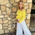 Laura Hamilton Instagram - Today at 3pm on @channel4 I’ll be on the beautiful Greek island of Kefalonia with a BRAND NEW episode of @aplaceinthesunofficial . . . Let me know what you think! #blueskies #greece #kefalonia #escapism #sunshine #property #holiday @freeform_productions