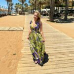 Laura Hamilton Instagram - Blue Skies, Palm Trees, Properties & Boardwalks… . . . 🎥☀️🌴