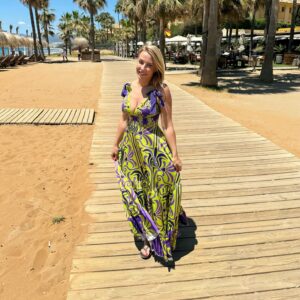 Laura Hamilton Instagram - Blue Skies, Palm Trees, Properties & Boardwalks… 
.
.
.
🎥☀️🌴