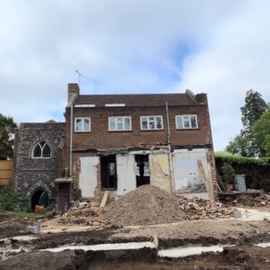 Laura Hamilton Instagram - Over a century ago and to the current day... swipe 👉🏻 for the transformation...
.
.
.
#TheRebuild #property #renovation #exteriordesign #garden #home #transformation #sustainablehome