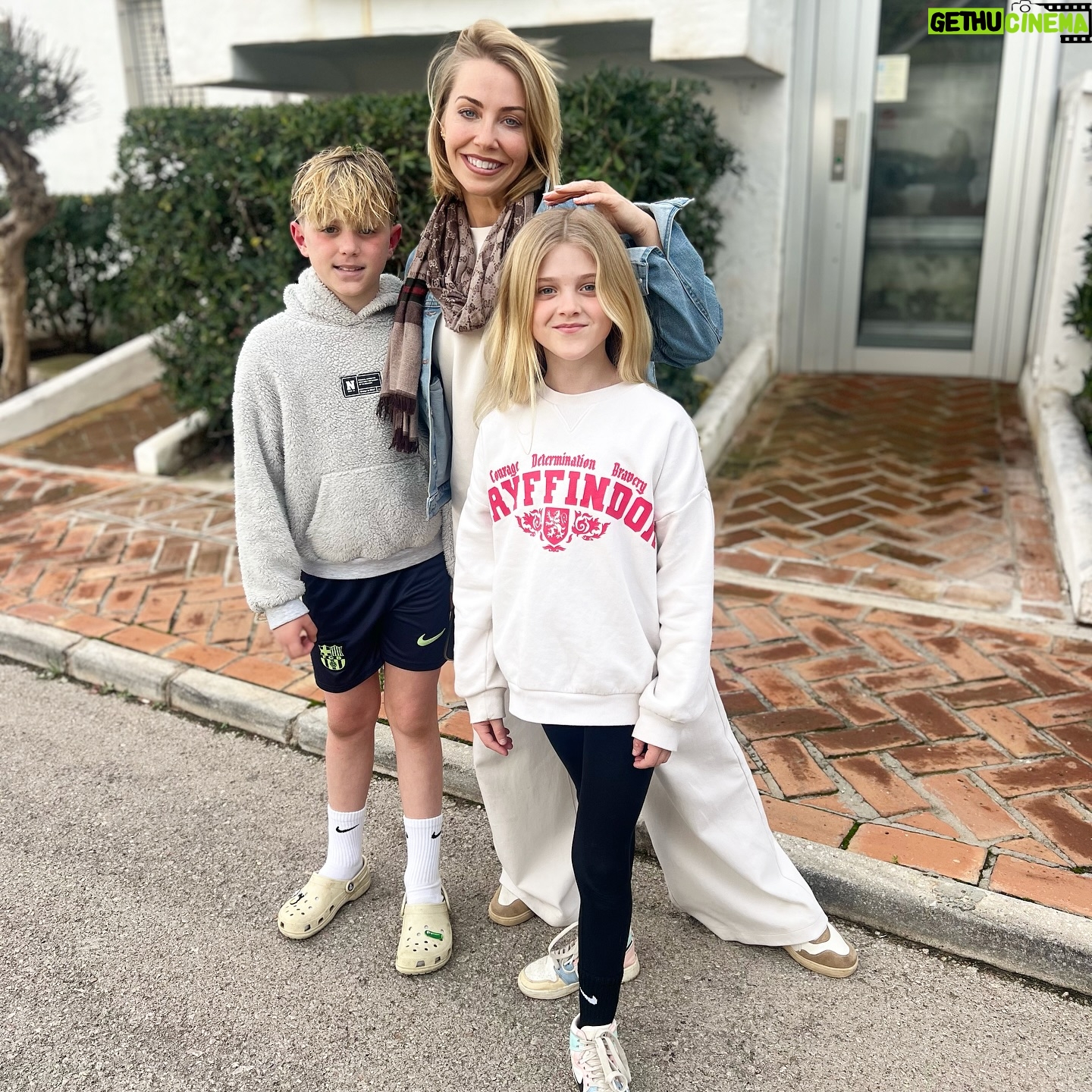 Laura Hamilton Instagram - Filming, Family & Friends... a half term well spent... . . . #halfterm #backtoschool #spain #work #filming #family #friends #grateful