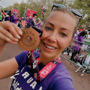 Laura Hamilton Instagram - I honestly can’t believe that today I ran the @londonmarathon. For someone who has never enjoyed long distance running this was a massive undertaking for me.
.
.
.
Back in September @wellchild asked me if I would run for them.  I have been an ambassador for this amazing charity for over 14 years so I decided to take on the challenge and fundraise for them.
.
.
.
So many people have asked me throughout my training ‘what time are you going for?’… it was never about that for me.  This was about completing a challenge and helping the charity. 
.
.
.
I was running at a really good pace until mile 18 when I needed to stop for a wee.  I then hit the wall at mile 20.  The support from the crowd was like nothing I’d experienced before.  People shouting my name and cheering me on most definitely helped me power on through. I managed a FaceTime call with Rocco and Tahlia and when they both told me how proud they were I struggled to hold back the tears. I also thought a lot about @jonnieirwintv and running in his honour.
.
.
.
If you ran the marathon today WELL DONE.  You should be unbelievably proud of what you have achieved irrelevant of your finish time.  I also want to say a MASSIVE thank you to all of my friends who were there supporting me today, those who were supporting at home and to those who sent messages of encouragement.
.
.
.
If I can run a marathon, YOU CAN. #londonmarathon #marathon #26.2miles #london #fundraising #wellchild #grateful #friends #family