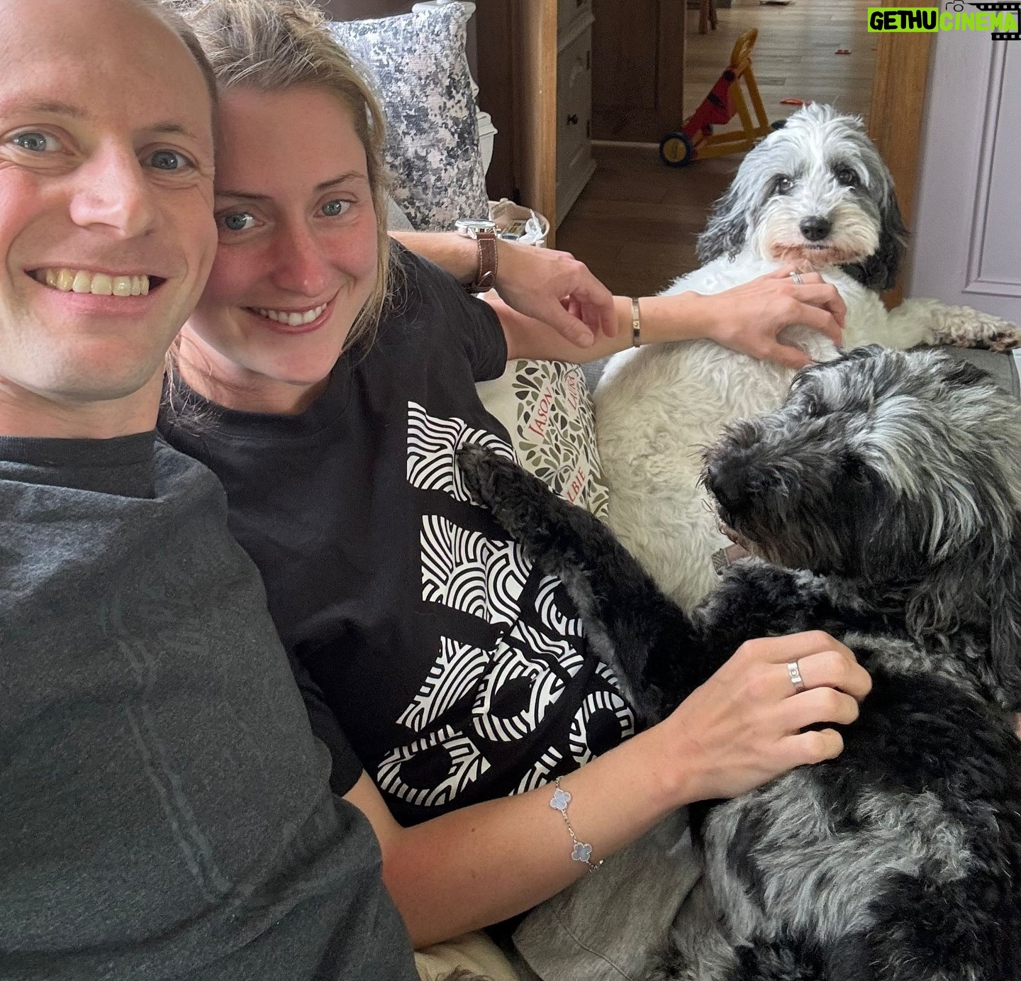 Laura Kenny Instagram - @laurakenny31 and @jasonkenny107 are heading to @goodwoofdogs this weekend! πΆππ Join them throughout the day on Saturday, where theyβll be taking part in... π§‘ 10:00 β Labrador Parade π₯ 11:00 β 12:00 The Goodwoof Games Limited tickets remaining - secure yours via @goodwoofdogs π in bio!