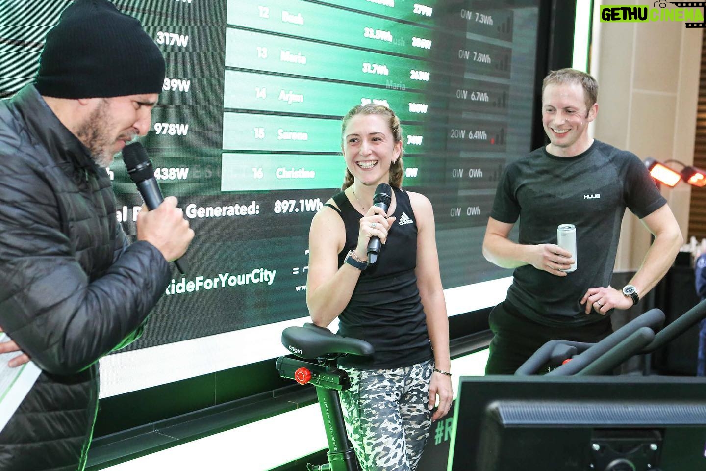 Laura Kenny Instagram - Thank you @bloomberg for a wonderful morning kicking off the PWR ride. We’ve not done much training since the Olympics (especially since our lockdown home gym has turned back into a garage!) but what better way to shake off the cobwebs than to get on the @energym.io bikes and create transportable, renewable energy from our efforts..?! Our aim was to power 3 after school children’s clubs from the energy we banked today - how amazing! 🤯🤩 #RideForYourCity #ad