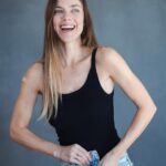 Laura Laprida Instagram - Fotitos que hicimos con @eugeniolevis para una nota en #LaNacion 🥰. La tercera es la que más me gusta a mi 🤗.