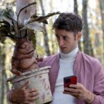 Laura Laprida Instagram - Miren esto!!!!!! 😱 Salieron las primeras imágenes de “Hay algo en el bosque”. Un proyecto increíble que se va a estrenar en Febrero de 2024 por @starplusla 🤩. No puedo contar mucho pero estoy feliz de ser parte de esta historia que promete ser algo distinto y dar que hablar. La primera proyección del tráiler será en la #comicconargentina el 9 de Diciembre y estará a cargo de uno de sus directores, el talentoso @nicolas.amelioortiz 🫶🏻. Gracias @gloriamundiproducciones por invitarme a ser parte de esta aventura. .. Prometo ir contando más de a poquito 😅. .. #hayalgoenelbosque @hayalgoenelbosque #starplus #starplusla #tvshow #comiccon