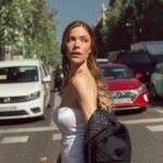 Laura Laprida Instagram - @lulilapri 😍 te espera en la edición de #Noviembre de #Xmag junto a mucho contenido que no te puedes perder… Descarga la app en iOS y Android para acceder a la revista. 📱Disponible este viernes ✨ Ph by @laurachapmanc Film by @mpineresv Estilismos @paolasb4 Muah @bysantibermudez Produced by @10agency.es Outfits by @clarocouture @sohaylaalicouture @boss @karllagerfeld @studio_molyneaux Gracias @cristinachaparrotm @maria_martinez_manager