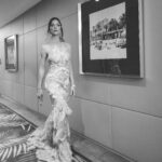 Laura Laprida Instagram - Hermosa experiencia en Cannes junto a @campariarg , acá les dejo estas fotitos que reflejan todo lo vivido. Gracias . -Beber con moderación, prohibida su venta a menores de 18 años- . . @marchesafashion @damianiofficial @sophiawebster Contenido @rpirovano . . #CampariCinema #WeAreCinema #Cannes2024 #EnjoyResponsibly