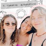 Laura Laprida Instagram - 💕Aunque el fin de año nos tiene a las corridas lo terminamos con lo mejor: el último capítulo de nuestra primera temporada de 𝑵𝑶 𝑻𝑶𝑫𝑶 𝑳𝑶 𝑸𝑼𝑬 𝑩𝑹𝑰𝑳𝑳𝑨 𝑬𝑺 𝑶𝑹𝑶. 👉Seguimos un poco con el tema del capítulo anterior porque surgieron muchas preguntas…ahora hablamos sobre los distintos métodos que acudimos para poder liberar esa ansiedad o para equilibrar nuestra energía. Al menos eso intentamos.. Cap 5: TERAPIAS ALTERNATIVAS Psicoanálisis, Bio decodificación, Registros akashicos, Meditación, Yoga, Médium, Numerología, Regresión a vidas pasadas. 🤷🏻‍♀️¿Qué es lo que buscamos? ¿Existe la respuesta? Este capítulo está lleno de risas, experiencias extrañas y consejos dudosos 😅 que seguimos para poder alcanzar eso que buscamos…un estado de paz? 👂Vayan a escucharlo a @spotifyargentina y nos cuentan qué les pareció ! El link en nuestra bio como siempre. ¿Y ustedes probaron alguna vez una terapia que les hizo cuestionar mas de lo cuestionable? Lxs leemos en los comentarios 👀👇🏼 Arte de Tapa: @jota.bdesign Música: @lulilapri y @mu.panta Edición y producción: Nosotras 👑 FELIZ AÑO!! @soniazavaleta @lulilapri @pilarlaprida #podcast #notodoloquebrillaesoro #hermanas #sistersfromothermisters #spotify #fyp #diy #autoayuda