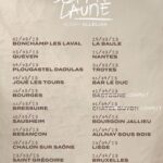 Laura Laune Instagram - On a atteint les 50 000 places vendues pour Glory Alleluia 😱🥹 Du coup on vient de rajouter des dates 🌟😍 Vous pouvez réserver sur lauralaune.com où vous trouverez toutes les dates de la tournée, ce qui, je le sais, ne vous empêchera pas de demander en commentaire si je passe à Mes-couilles-sur-Lozère et de me vanter l’acoustique de sa salle des fêtes qui sent la soupe et qui fait aussi terrain de badminton les mercredis après-midi pour les enfants dyslexiques de l’école du Sacré Gland, mais bon y aura bien un faux compte nommé « LauraLauneFansLove92» pour vous répondre et vous arnaquer par la même occasion, ce que vous aurez quand même plutôt bien cherché ❤️ #GloryAlleluia #Tournée #NouveauSpectacle 🌟