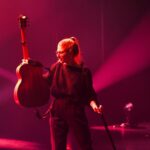 Laura Laune Instagram – Vous étiez 6000 avec moi au Casino de Paris pour démarrer cette tournée 2023 ❤️

Merci pour l’accueil complètement fou que vous avez réservé à ce spectacle si spécial pour moi ❤️Je prends le temps de lire vos messages qui me touchent tellement 🥹

Merci à mon équipe qui me porte à chaque seconde et avec qui je suis si fière de partager cette page de ma vie, mes journées, et ma maison un peu aussi mais là il va falloir faire quelque chose les amis on est pas une colonie de fourmis prenez votre indépendance : David, Gwendal, Pierre, Grégoire, Gaëtane, Laurent 

Merci à @darksmileprod qui me soutient depuis le début ❤️ : @julia_darksmileprod , @roxannewonderwoman , @ineslav1803 , @ramoin , @johanna_kawa , @celmakie , @jeremyferrarioff 

Et aux incontournables @annesophienp , @simon_gardaix , @marleneschaff , @laurag_photo , @celinehetroit_creation 

@neil_fichar et @guillaume_bats vous entrez dans aucune catégorie deso 🤷‍♀️

Rendez-vous jeudi à Lille pour la suite de la tournée 😍
