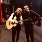 Laura Laune Instagram - Lyon 😍 Je reviens les 27 et 28 mars 2024 ❤️ La semaine continue à Veauche, Aix-les-Bains et Cluses ! 🌟🙌 #GloryAlleluia #Tour