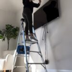 Laura Lentz Instagram - Don’t underestimate what you are capable of!! #DIY #tvinstall #hopeitdoesntfall