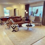 Laura Lentz Instagram – Getting ready for the holidays, moving things around… don’t be afraid to change up your living spaces, have fun with it, try new things. You can always change it back!! #boredmum #interiordesign #idistudent #westelm #roveconcepts