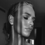 Laura Müller Instagram - 🖤