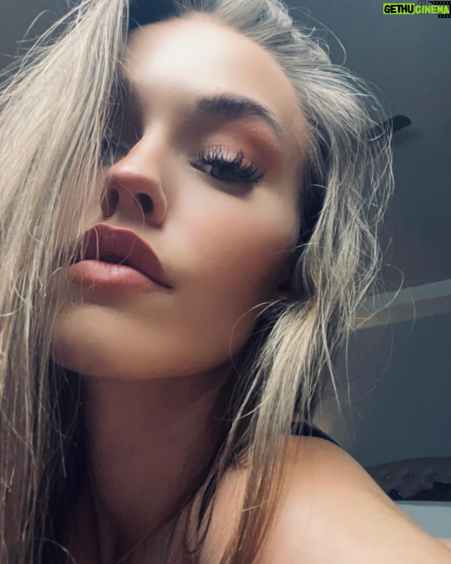 Laura Müller - 22.5K Likes - Top news! Link in der Bio!
