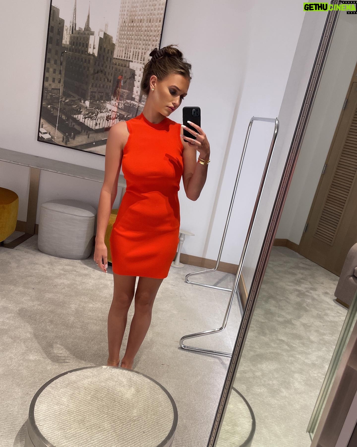 Laura Müller Instagram - nyc pt. 2 photo dump #week3 xoxo gossip girl