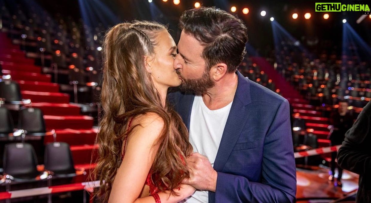 Laura Müller - 37.2K Likes - ICH LIEBE DICH!❤️ forever @wendler.michael ©️BILD