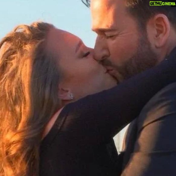 Laura Müller - 28.5K Likes - Today is a special day for me and my love.
Our love turns 3 years today❤️
Every day with you is perfect and with so much love. I love you my beautiful and attractive husband❤️
I have found my loving cancer and you have found your faithful leo🦁🦀