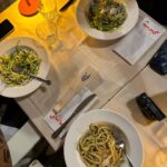 Laura Marra Instagram - Petite pause dans mes posts Ibiza pour vous montrer mes pâtes caccio e Pepe incroyable 🍝🤤 #pasta #food