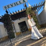 Laura Sánchez Instagram - Looks Rocío 2024. 1 @rocioolmedoramos 2 @angelayadela 3/4 @rocioperaltar 5 @josehidalgomoda 6 @pabloretamero.juanjobernal