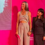 Laura Sánchez Instagram - Como cada año es un placer presentar #premioswomanbeauty y seguir trabajando con la familia @woman_es y @prensaiberica Mi look de @inesmartinalcaldecollection @creareprcomunicacion y estilismo de @beautyexpertlancome . Pic @juanpelegrinrodriguez @alecorivera . Gracias 💙
