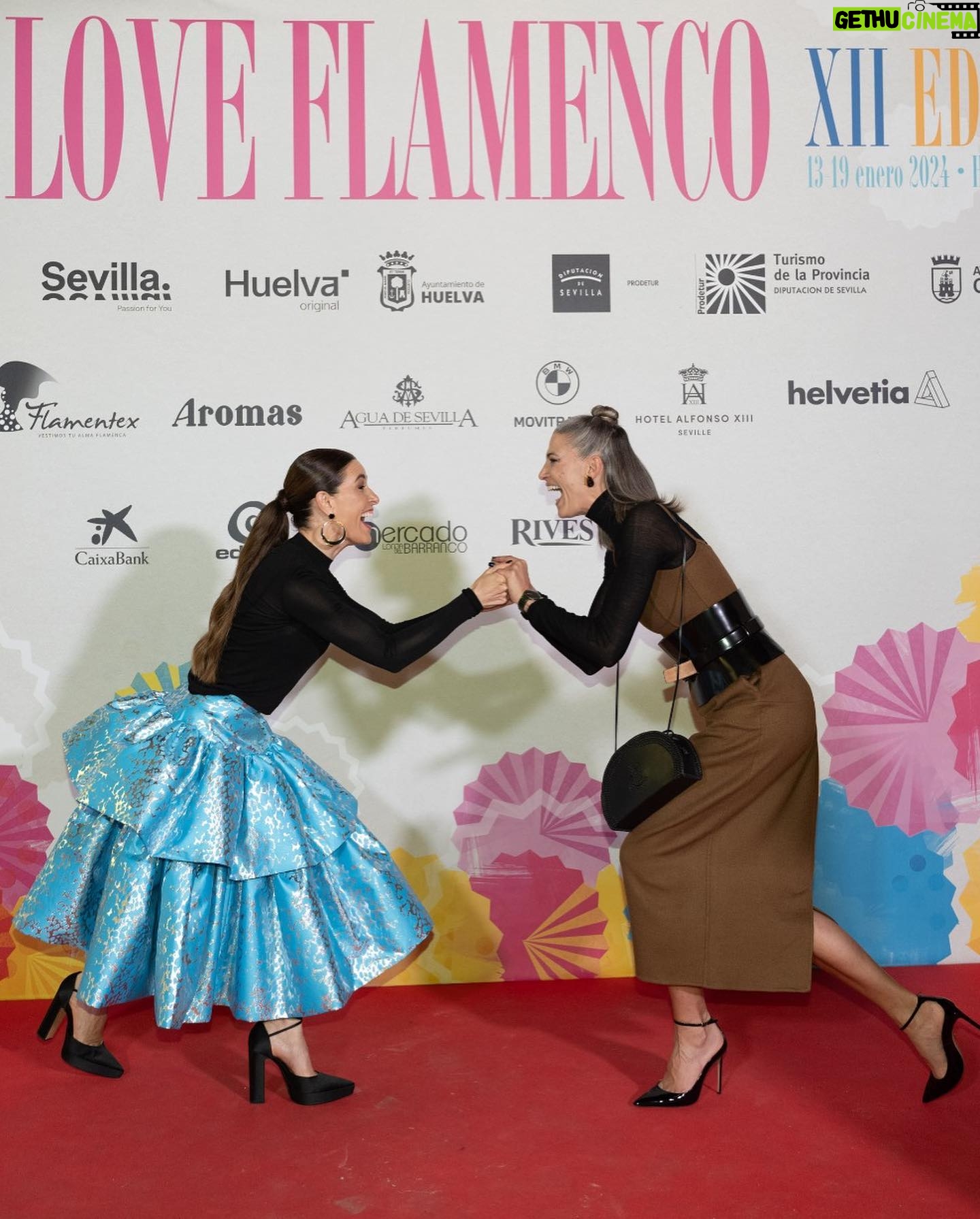 Laura Sánchez Instagram - Momentos de jornadas bonitas… @pasarela_weloveflamenco @goeventosycomunicacion