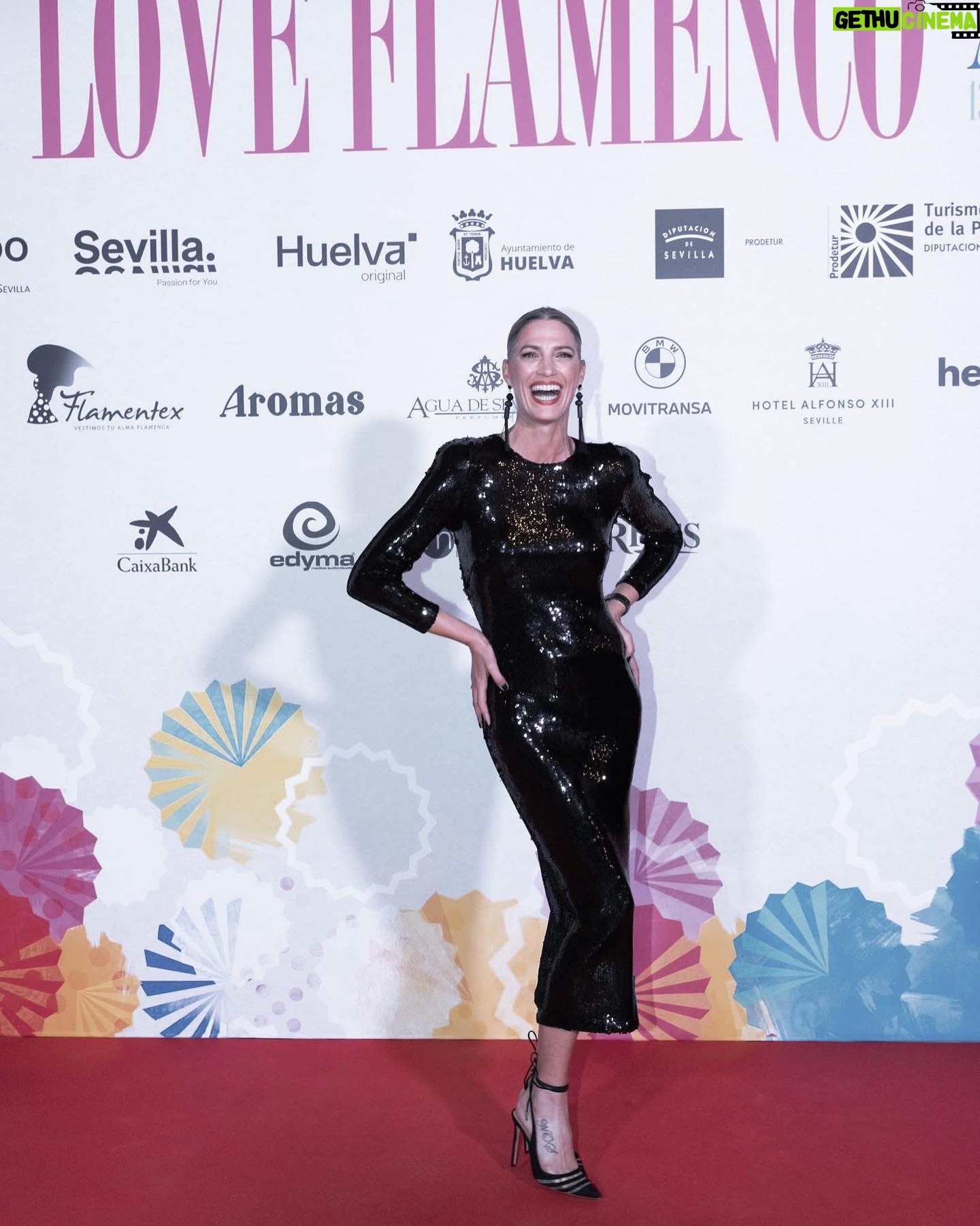 Laura Sánchez Instagram - Momentos de jornadas bonitas… @pasarela_weloveflamenco @goeventosycomunicacion