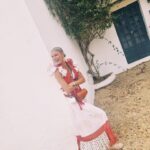 Laura Sánchez Instagram - Looks Rocío 2024. 1 @rocioolmedoramos 2 @angelayadela 3/4 @rocioperaltar 5 @josehidalgomoda 6 @pabloretamero.juanjobernal