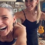 Laura Sánchez Instagram - Después de diez meses sin sentir esta sensación, he vuelto a conectar conmigo, con mis límites, con mi respiración, con mi frustración y con mi paz… Gracias por regalarme siempre tu palabra de aliento y tu sonrisa amiga… ha sido una sesión muy especial y tú lo sabes… @atacadas @balletfitoficial