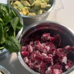 Laura Vandervoort Instagram - Another segment of ‘Good Enough: Cooking With Vandie’ 🤔 What’s better than making life healthier & easier at the same time? This is not ground breaking (nor a sponsored reel. It’s just for fun) but thought I’d share the easy process as I did it. Trying to get more nutrients in and this is an easy no brainer. Freezing your smoothie ingredients in ziplocks for quick and easy access when you just don’t have the time. This is just an additional nutrient packed snack on-top of all of my other meals. ❤️ I am trying to reduce internal inflammation, so I’ve added a few ingredients you may not personally like but here’s what I did: •banana •spinach •ginger •beets •zucchini •cauliflower (because Chloe said it’s good haha) •avacado * I will add protein powder when blending with water ~ Little story. More than one person in my life & really over my lifetime has expressed concerns with how I cut food. It scares them. I don’t get it but it’s been mentioned so… thought I’d share that. 🤷‍♀️🤣