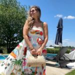 Laura Vitale Instagram – Had to share this 20$ dress because it didn’t feel right keeping it to myself!! Comment DRESS (no other character after) if you want and I’ll send you the link directly and I’m also linking my 15$ Valentino doopssss along with the BEST summer wedges and everything else in this clip. For real, the vacation dress of the summer😍