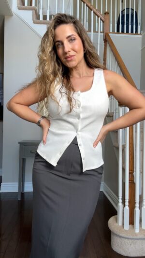 Laura Vitale Instagram - Some days we fake it till we make it and today is that for me so I’m sharing my weekly finds in hopes it brings a little fun to your week! Some things you’ve already seen but wanted to share how to style them separately (like if it’s a set) so you get the max amount of wear with each thing! Comment FINDS (no extra characters) and I’ll send you a direct link to the goods if you want! Xoxo