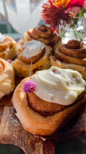 Laura Vitale Instagram - Buongiorno my people!!! It dawned on me I never shared this with you months ago and honestly with NYE around the corner and some of you possibly having overnight guests and I felt it was pretty perfect timing to make these cheats cinnamon rolls! I have an entire video on LITK on this and they are truly sensational, the absolute ONLY way to make store bought cinnamon rolls in my opinion. 5 minutes of work (if that) and you’ll have the fluffiest, most delish rolls! I’ll link my recipe/method in stories (or just search for cheats cinnamon rolls on my site, linked in bio) you’ll just loveeee them!!