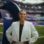 Laura Wontorra Instagram - I think that’s what life is: happy and sad, bittersweet. UCL Semifinal for @dazn_de // 📸 @bastisevastos