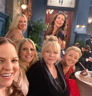 Lauralee Bell Instagram - Love these ladies! ❤️
Happy 50th🥂 
@youngandrestlesscbs 
#yr #yr50
