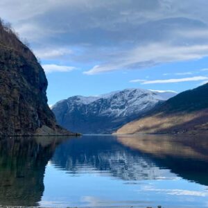 Laure Guibert Instagram - La Norvège à couper le souffle🩵#fjordnorway #sognefjord