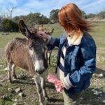 Laurel Holloman Instagram - So I had an amazing Sunday visiting a new friend’s ranch where she has a non profit animal rescue . @dayna.ranchlife is a force …. Please follow … more to come. PLEASE FOLLOW. ❤️❤️❤️