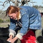Laurel Holloman Instagram - So I had an amazing Sunday visiting a new friend’s ranch where she has a non profit animal rescue . @dayna.ranchlife is a force …. Please follow … more to come. PLEASE FOLLOW. ❤️❤️❤️