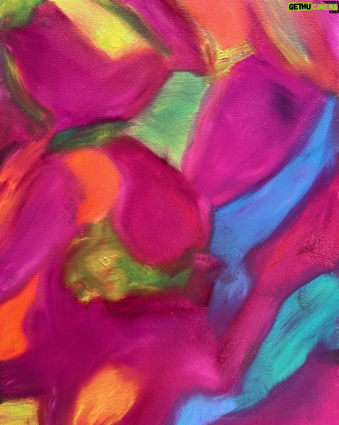 Laurel Holloman Instagram - See you in Barcelona. 12 by 16 oil on paper @museumaritim @fiabarcelona contact @claudinegilgallery for sales. #art #abstractart #paintings