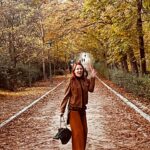 Laurel Holloman Instagram – Madrid. My favorite park at sunset