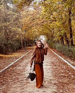 Laurel Holloman Instagram - Madrid. My favorite park at sunset