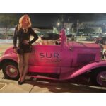 Lauren Ash Instagram - Saturday night I celebrated the #emmys with the @mptf night before party! (Shout out to our own pre-party at @surrules IYKYK) Hair @guiniushair Makeup @aaronpaulbeauty Dress @itsnbd Shoes @jessicasimpson Earrings @ettika Clutch vintage Check out slide 3 for a mini #Superstore reunion and slide 8 for the latest in the #hotnesshotmess series