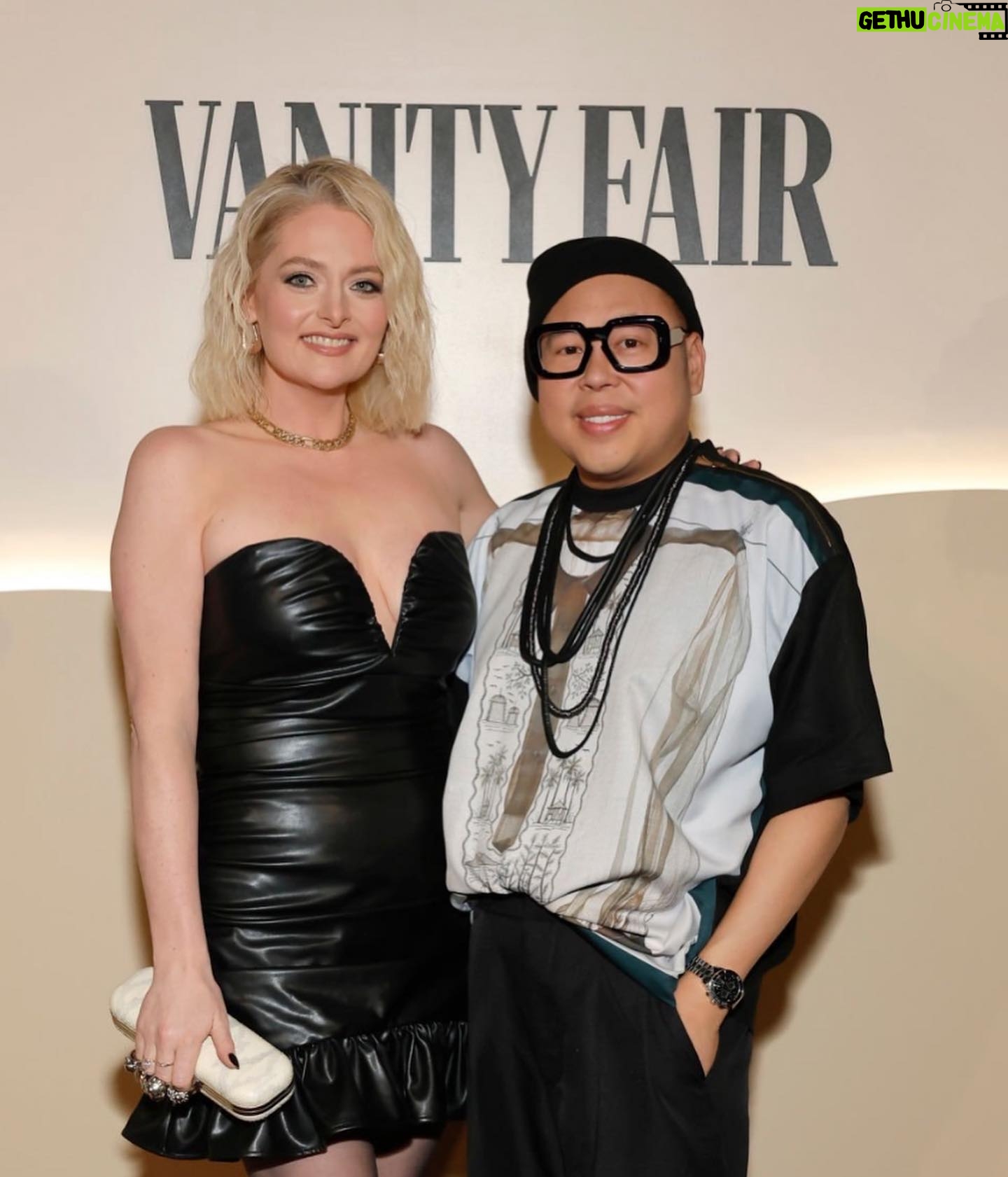 Lauren Ash - 17.9K Likes - Had a time at the @amazonstudios @mgmstudios @vanityfair party last night! Make sure to check out the final 2 slides to see my fave part of any Hollywood night out: making my own afterparty and the iconic inspo for that.
Hair @guiniushair
Makeup @ashlee_mullen
Dress @loversfriendsla
Shoes @stevemadden
Necklace @mirandafrye
Earrings @ettika