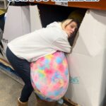 Lauren Ash Instagram – What can I say? I felt ALIVE in there. 😂 #costco #couples #gooddeal #comedy #Charlize