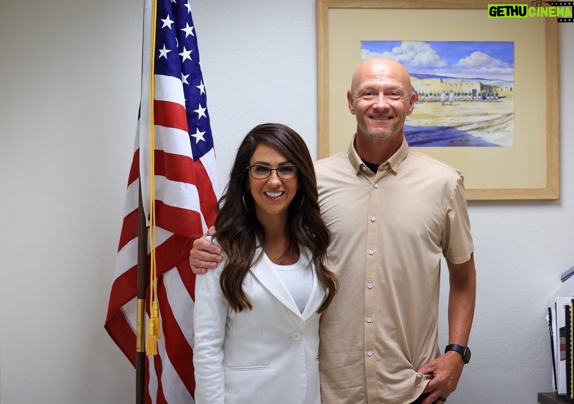 Lauren Boebert Instagram - Otero County’s District 2 Commissioner Tim Knabenshue and I met to discuss critical water resources and educational concerns in the county. We are committed to bridging the urban-rural divide and strengthening educational opportunities.