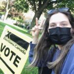 Lauren Collins Instagram – No tears at daycare drop off & exercising my right to vote in a democratic society. Not bad for a Monday ✔️✔️ ✌🏻✌🏻❤️❤️ #elxn44 #vote #electionscanada