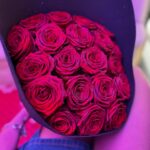 Lauren Cruz Instagram – Merci pour cet anniversaire et toutes les personnes qui me@l’ont souhaité j’ai pas pu répondre à tout le monde dsl ❤️😍 et à mon copain qui m’a offert de magnifiques roses de chez @dreamflowers.fr 😍❤️
