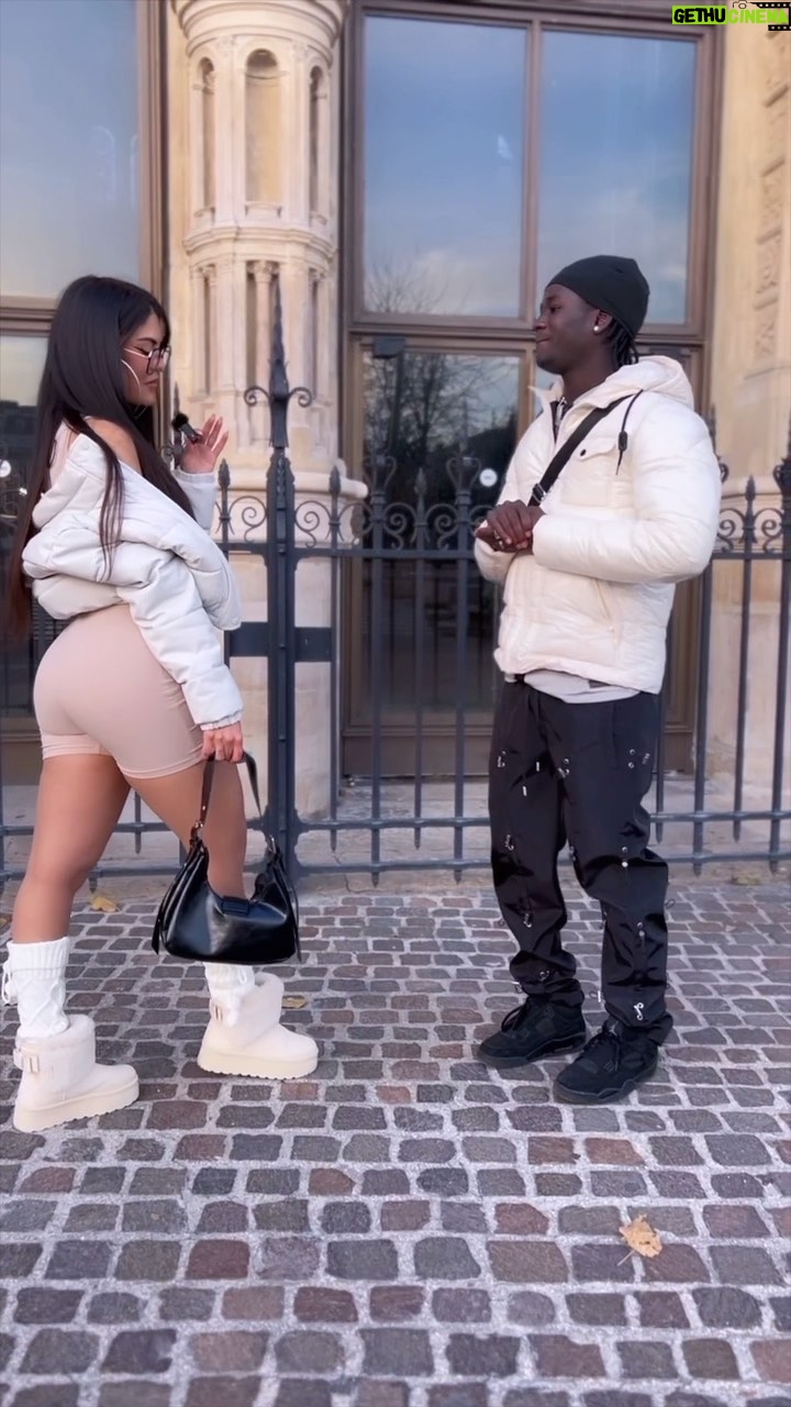 Lauren Cruz Instagram - Ça fait beaucoup 20k 🧐